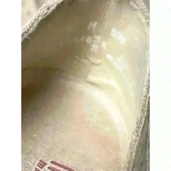 Munro Skipper Sport Slip on Size 8   Color: Stone - Picture 6 of 6